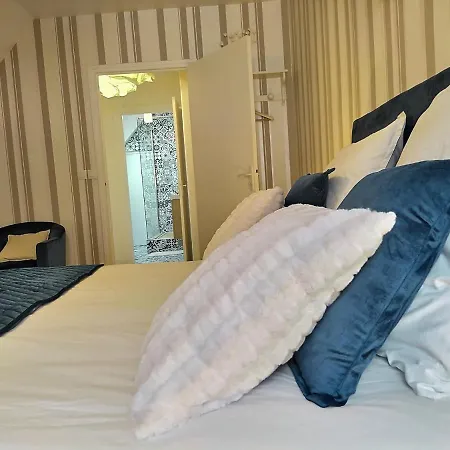 Bed and Breakfast D'hotes De Verdigne Piscine Chauffee Parking Wifi 3*