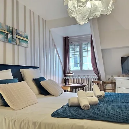 D'hotes De Verdigne Piscine Chauffee Parking Wifi ベッド・アンド・ブレックファスト ルマン