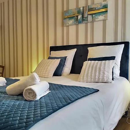 D'hotes De Verdigne Piscine Chauffee Parking Wifi 3*