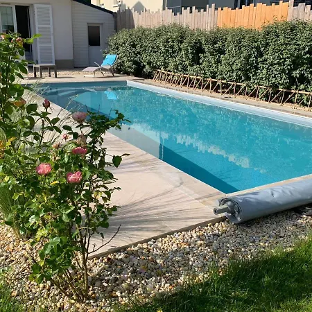 D'hôtes De Verdigné Piscine Chauffée Parking Wifi Frühstückspension