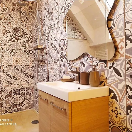 D'hotes De Verdigne Piscine Chauffee Parking Wifi ベッド・アンド・ブレックファスト ルマン