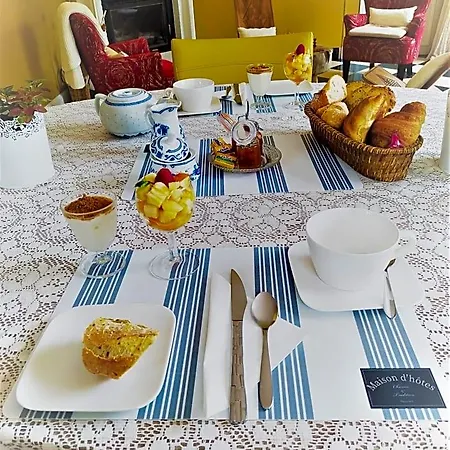 Couette-café D'hôtes De Verdigné Piscine Chauffée Parking Wifi Le Mans