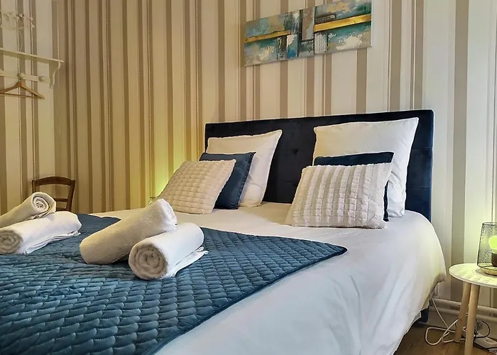 D'hotes De Verdigne Piscine Chauffee Parking Wifi 3*