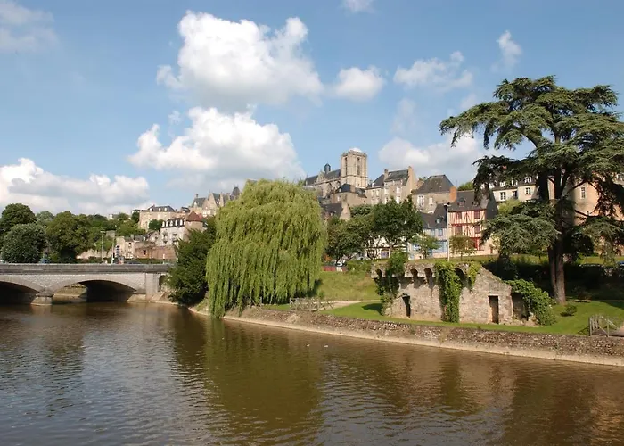 D'hôtes De Verdigné Piscine Chauffée Parking Wifi