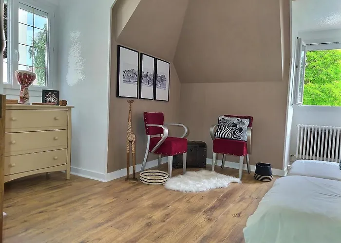 D'hotes De Verdigne Piscine Chauffee Parking Wifi Bed & Breakfast Le Mans