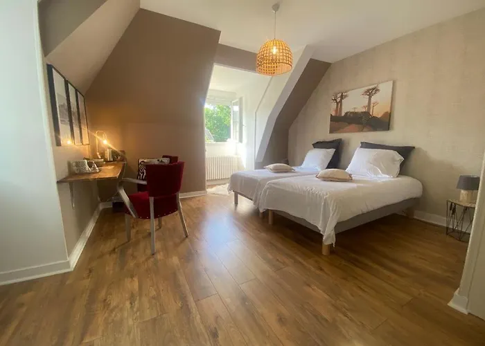 D'hotes De Verdigne Piscine Chauffee Parking Wifi Bed & Breakfast