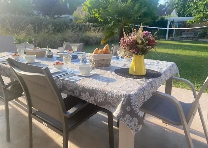 Bed & Breakfast D'hôtes De Verdigné Piscine Chauffée Parking Wifi 3*